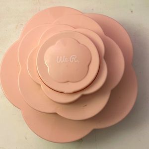 Flower jewelry box in good condition